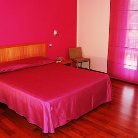 Hotel I Colori SantʼAntìoco Exterior foto